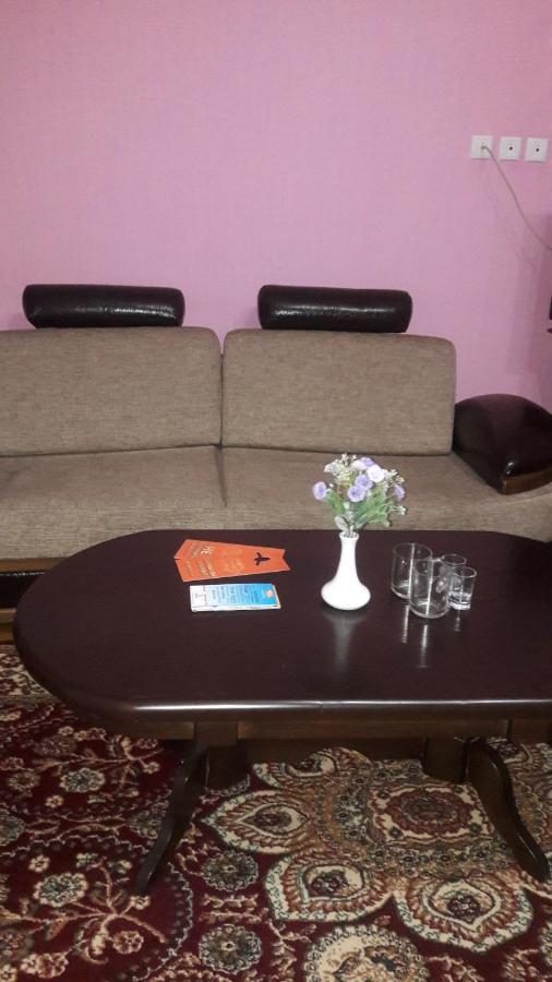 King House Hotel Biskek Kültér fotó