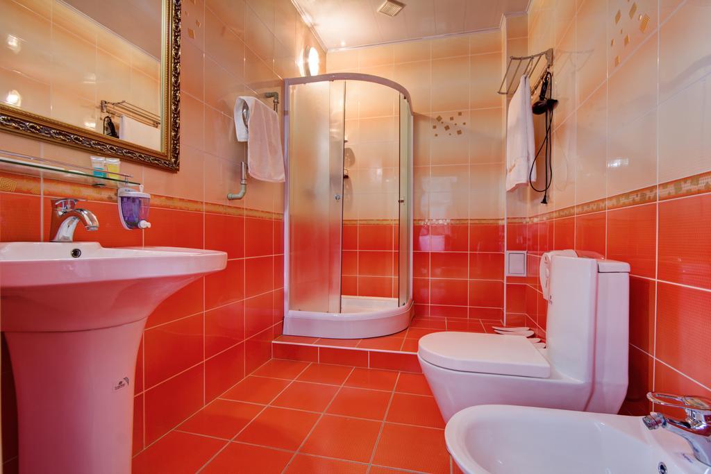 King House Hotel Biskek Kültér fotó