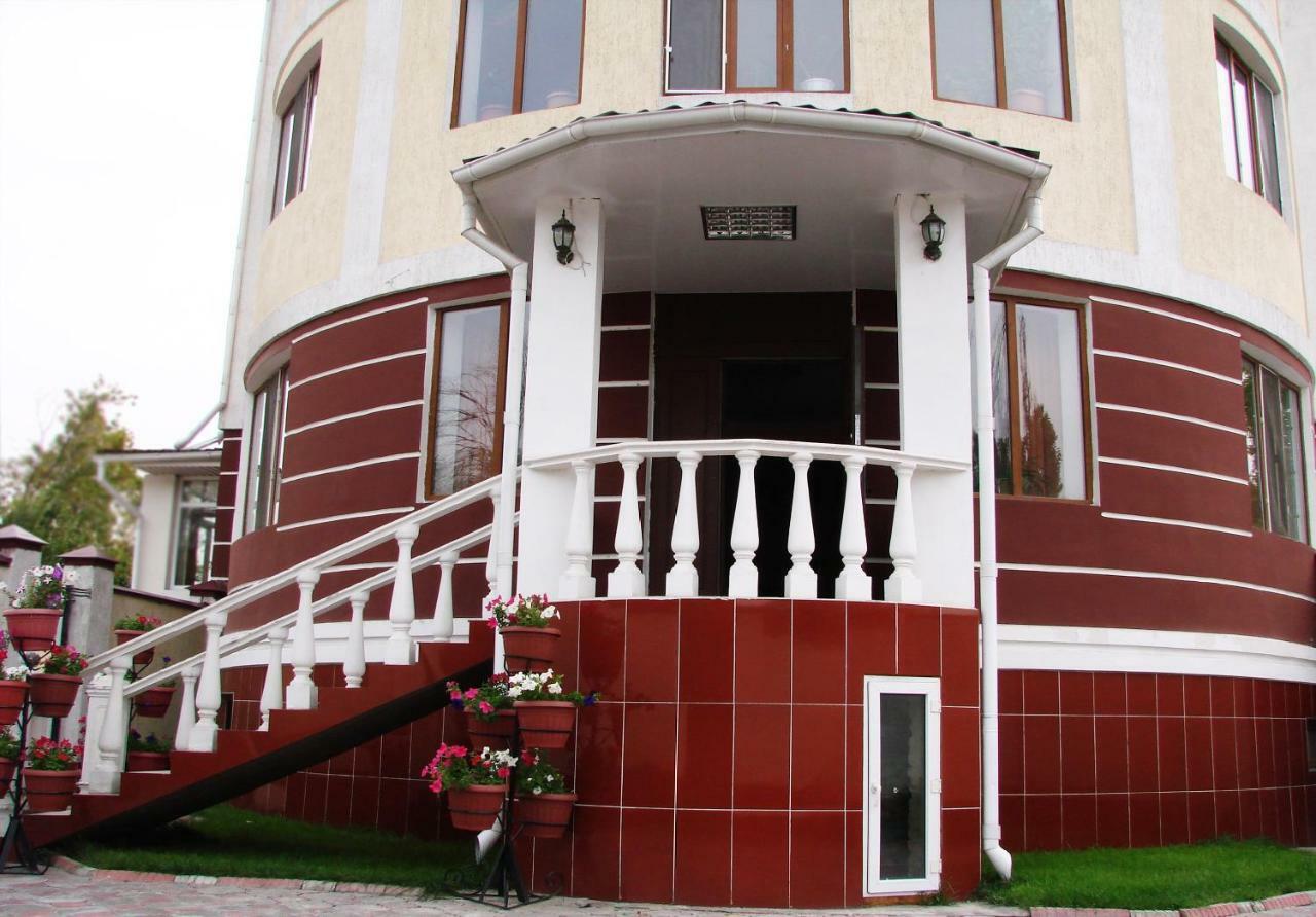 King House Hotel Biskek Kültér fotó