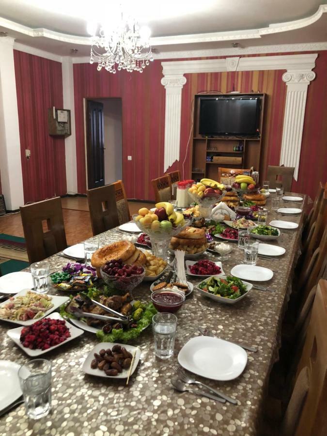 King House Hotel Biskek Kültér fotó